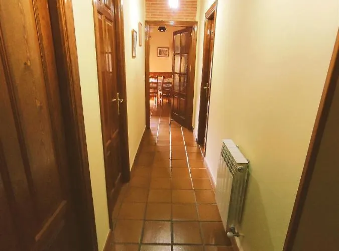 Puerta Del Sol De 3 Apartment